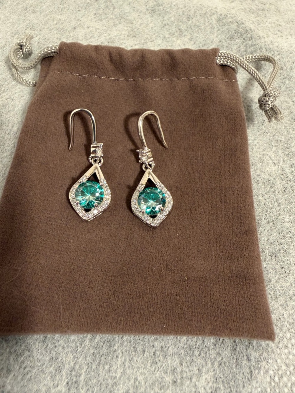 New Sterling Teardrop Earrings with Teal Crystal Centers - Picture 2 of 3